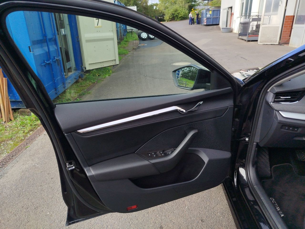 Fahrzeugabbildung SKODA Octavia Combi Style TD110/2.0A7F, AHK