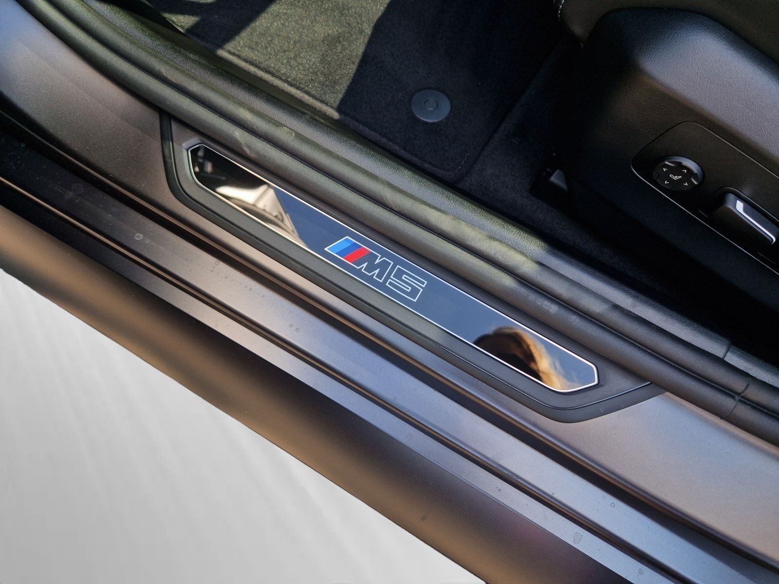 BMW M5 - Bild 17