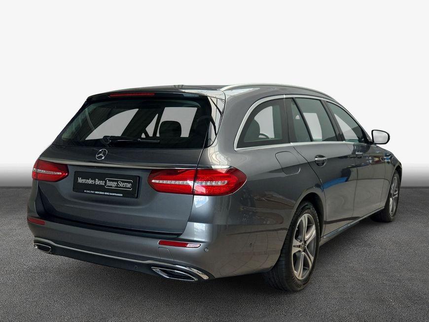 Mercedes-Benz E 220 d 4Matic T Avantgarde Multibeam Fahrassist