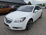 Opel Insignia A Sports Tourer Innovation 4x4 - Opel Insignia Kombi Sports tourer innovation mit Benzin-Antrieb