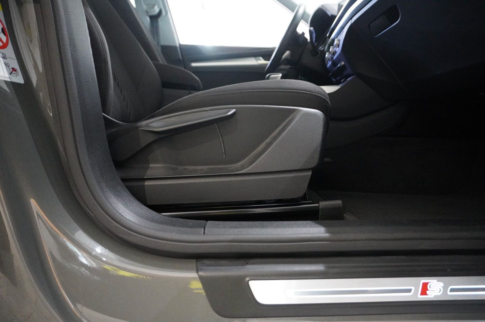 Fahrzeugabbildung Audi Q5 Sportback 35 TDI S-LINE NAVI/LED/SPORT/VIRT.