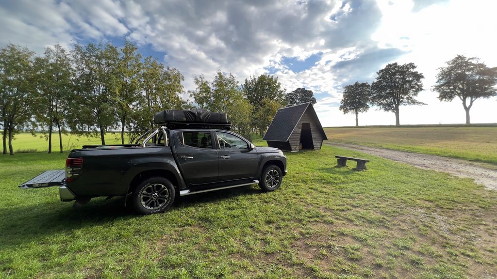 Image of Mitsubishi L200
