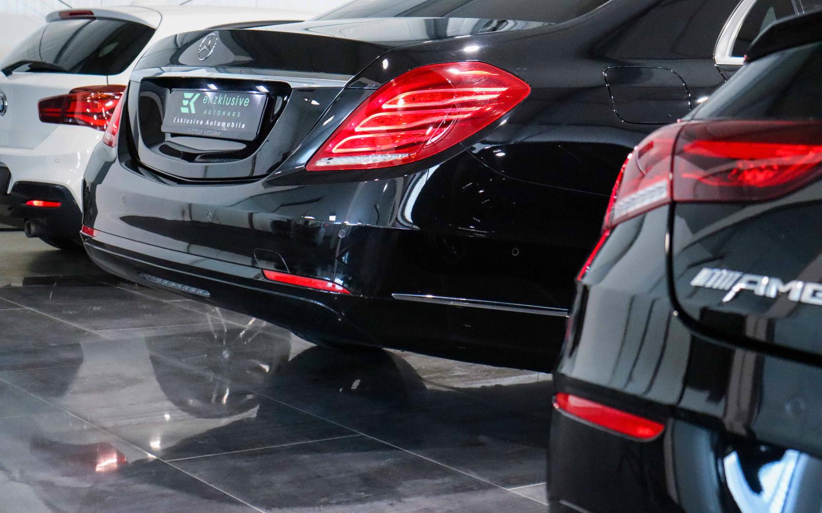 showroom-image-bottom