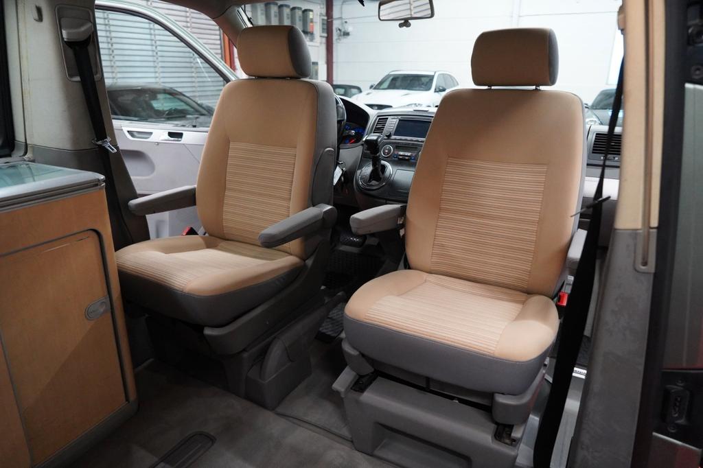 Volkswagen T5 California