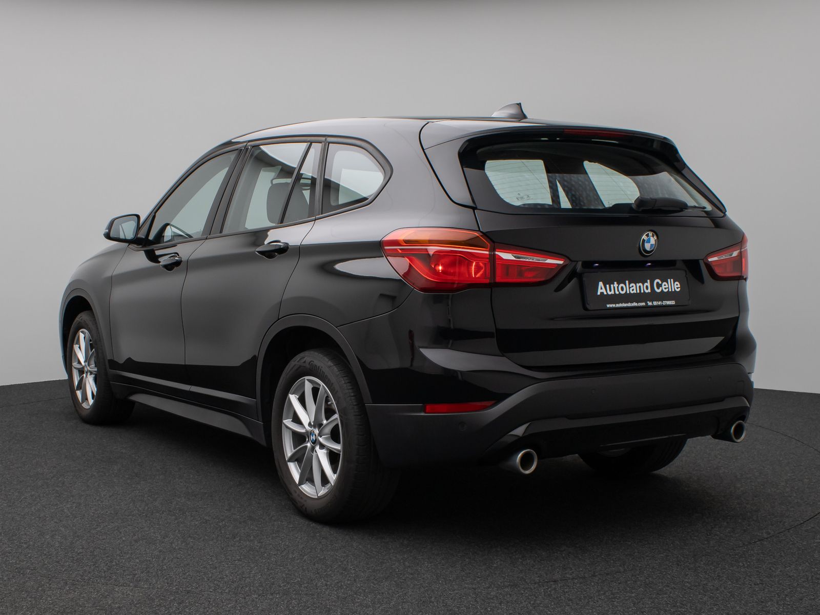 Fahrzeugabbildung BMW X1 sD20i Panorama Navi Lordos DAB HiFi Parkassis