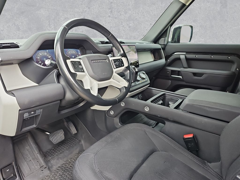 Land Rover Defender 110 D250