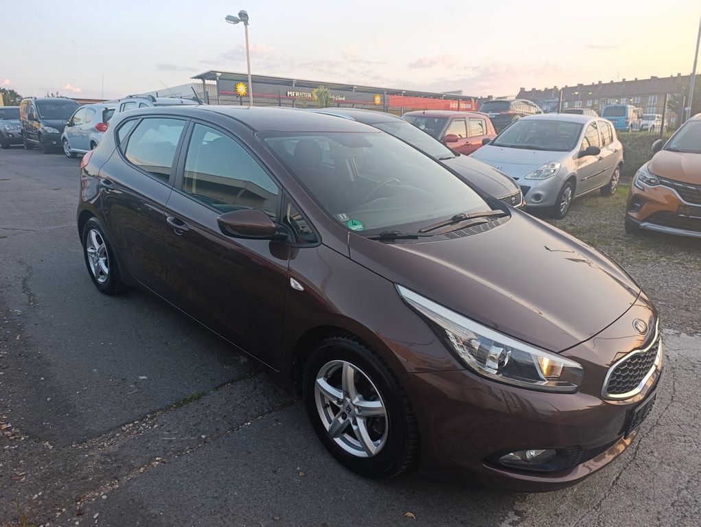Kia cee'd / Ceed 