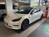 Tesla Model 3 Hinterradantrieb RWD RWD - Tesla Model 3 in Frankfurt (Main)