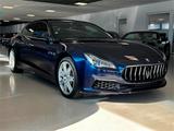 Maserati Quattroporte Diesel - blaue Maserati Quattroporte