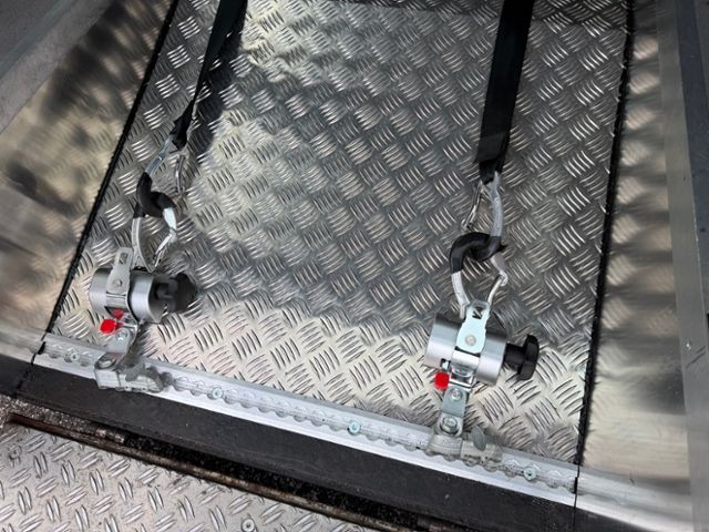 Fahrzeugabbildung Volkswagen Caddy Rollstuhlrampe