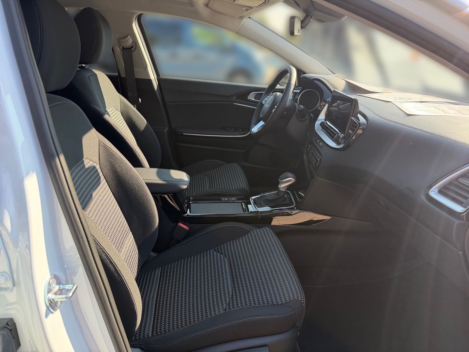 Fahrzeugabbildung Kia CEED_5 1.5T 48V DCT 140 ULTIMATE DES JBL