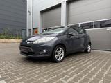 Ford Fiesta Titanium Leder Klimaautomatik Allwetter - Ford Fiesta Gebrauchtwagen in Krefeld