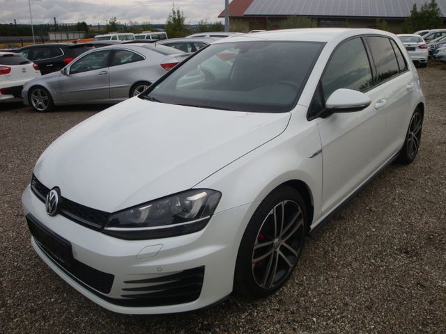 Volkswagen Golf VII Lim. GTD BMT *Xenon/NAVI/Tempomat/PDC*