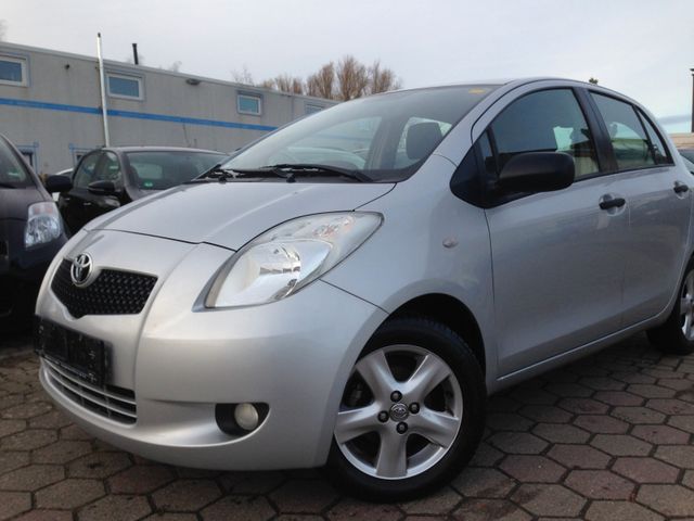 Toyota Yaris 1,3-l-VVT-i Executive