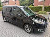 Ford Tourneo Connect L2 Titanium. TÜV neu! Scheckheft - Ford Tourneo Connect: L2