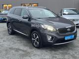 Kia Sorento 2.2 CRDi AWD Spirit Automatik - Kia Sorento Gebrauchtwagen in Hamburg