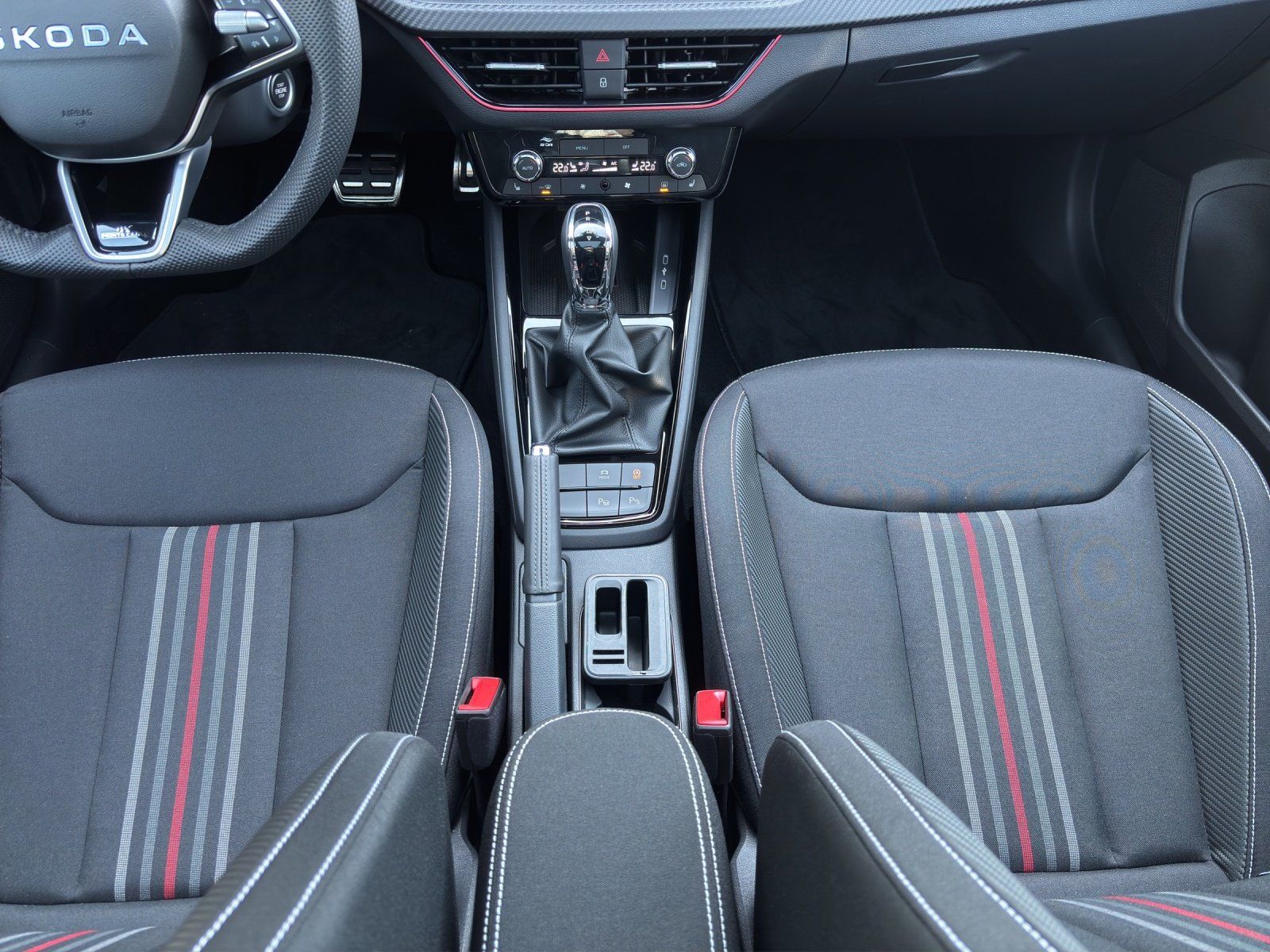 Fahrzeugabbildung SKODA Kamiq Monte Carlo 1,0TSI85kW DSG/AHK/MATRIX/ACC