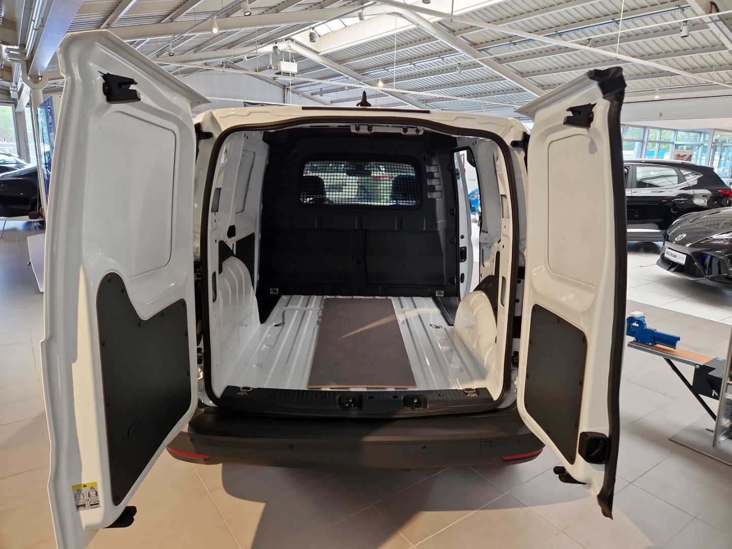 Fahrzeugabbildung Ford Transit Courier Trend 1.5 EcoBlue 100PS Navi ACC