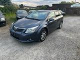 Toyota Avensis Kombi Executive *Sehr gepflegt* - Toyota Avensis in Berlin