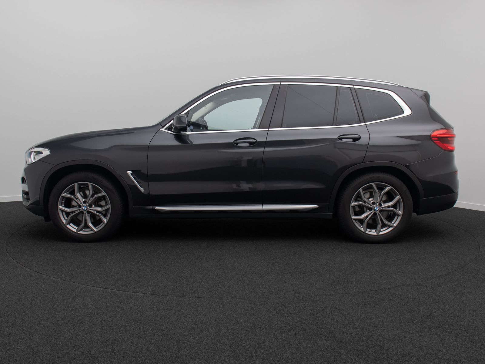 Fahrzeugabbildung BMW X3 xD20i xLine HiFi Geschwindigrege Sport 19Zoll