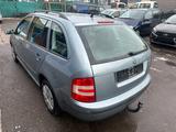 Skoda Fabia Combi 1.4 Ambiente*S-Dach*PDC*AHK*Euro4* - Skoda Fabia aus 2006: Kombi