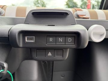 Fahrzeugabbildung Fiat Topolino BEV 7kWh Dolcevita 45km/H ab 15 Jahre