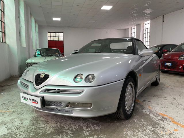 Alfa Romeo GTV Spider 2.0i 16V Twin Spark cat 92