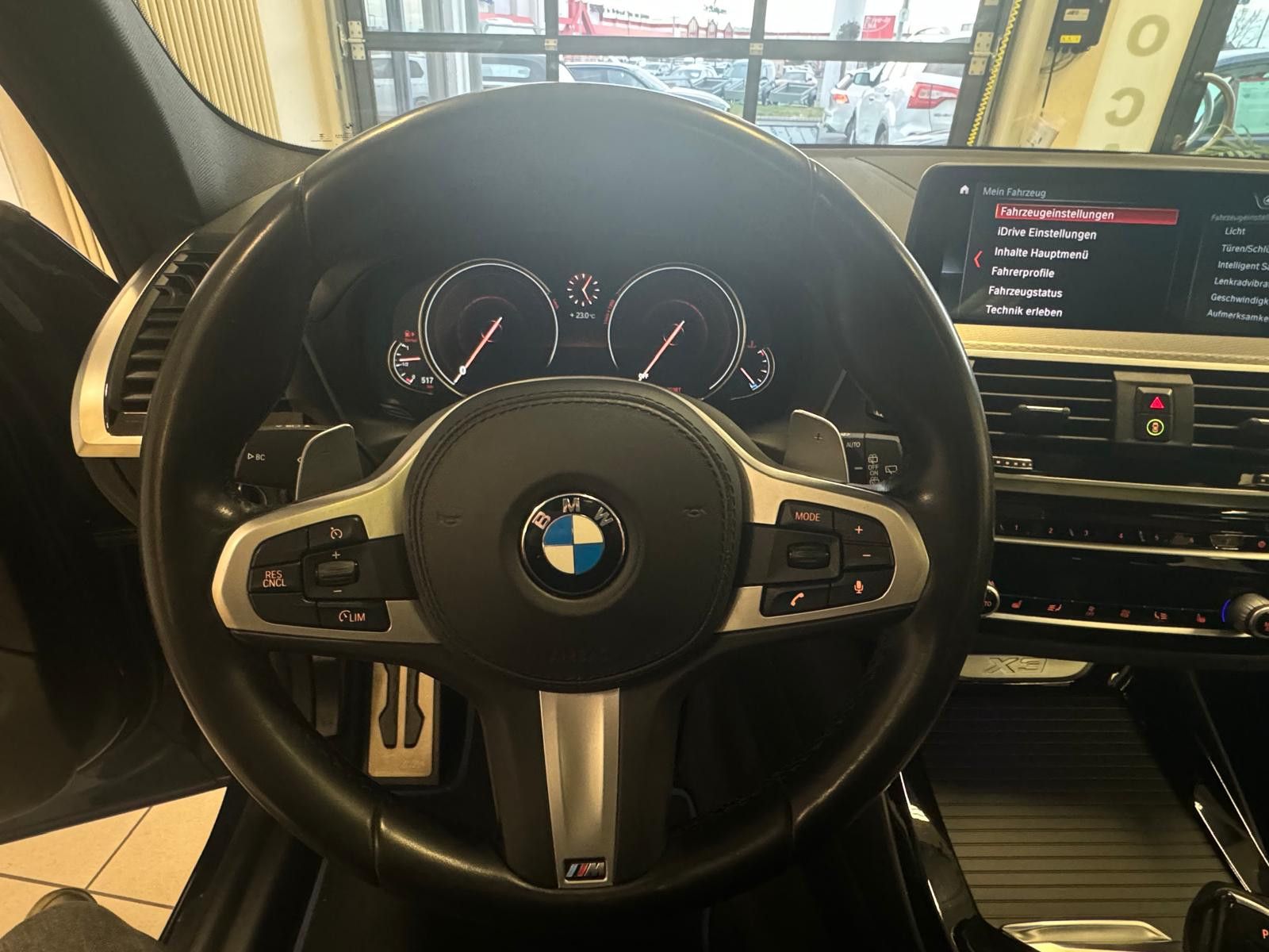 Fahrzeugabbildung BMW X3 xDrive30 d M Sport/LED/AHK/1.HAND/PANO/HEADUP