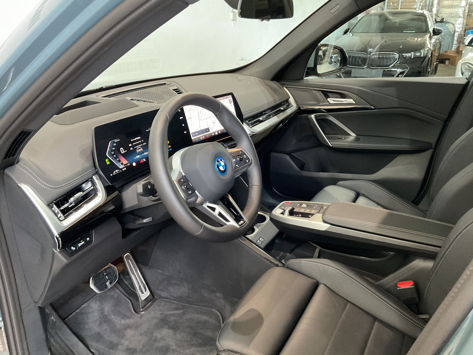 Fahrzeugabbildung BMW X1 xDrive30e M Sportpaket pro, Panorama-Glasdach
