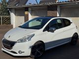 Peugeot 208 GTi 200 PANO JBL LED ALU PDC SHZ LEDER 79TKM - Peugeot 208 aus 2014