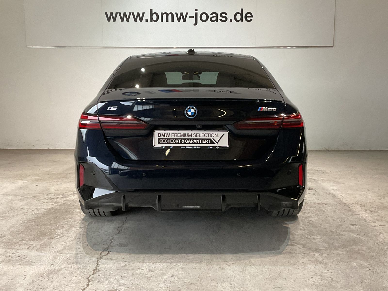 Fahrzeugabbildung BMW i5 M60 xDrive Sitzbelüftung vorn, Glasdach, Limo