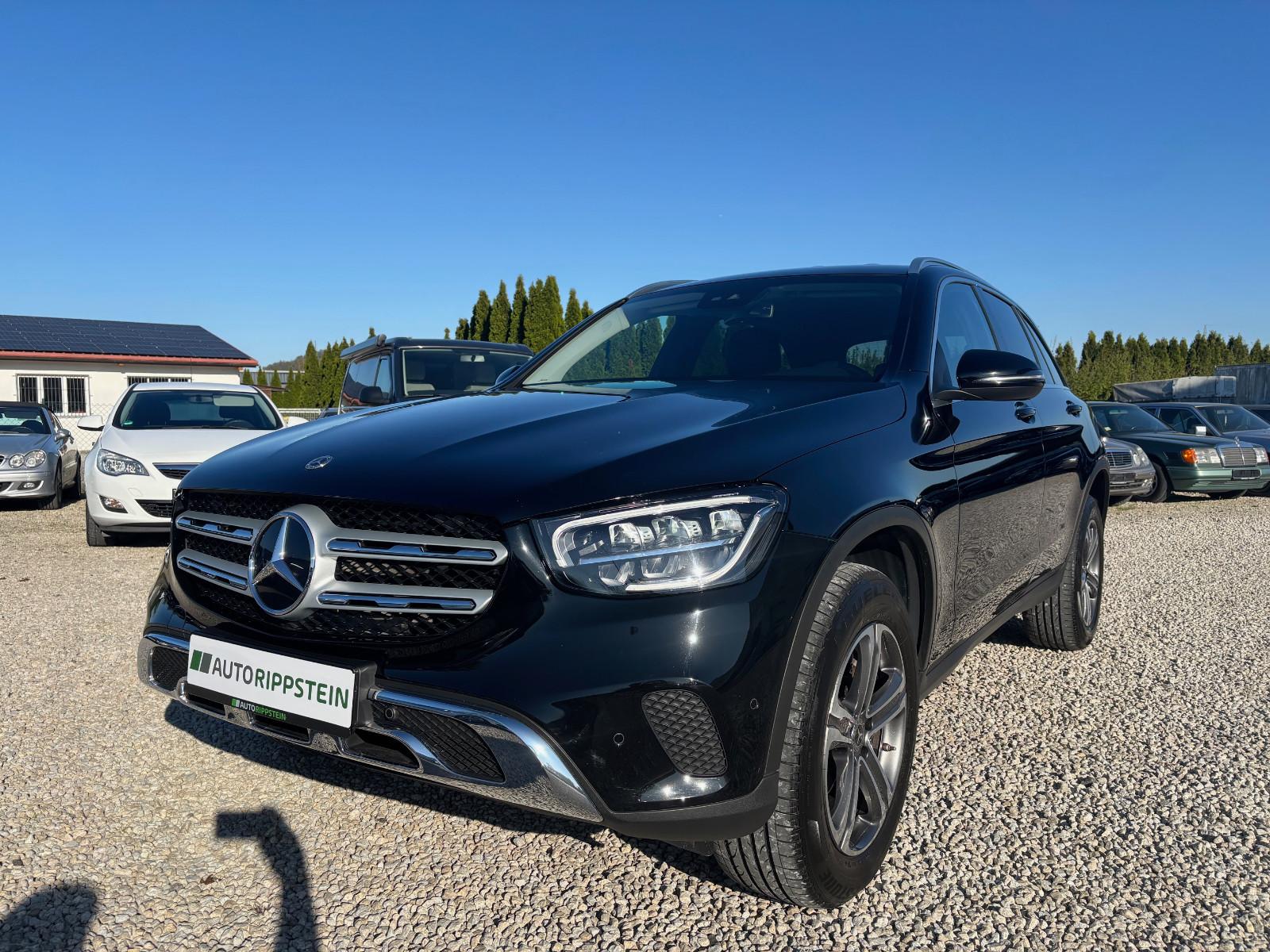 Mercedes-Benz GLC 220d 4Matic +MBUX+LED+NAVI+PLA+