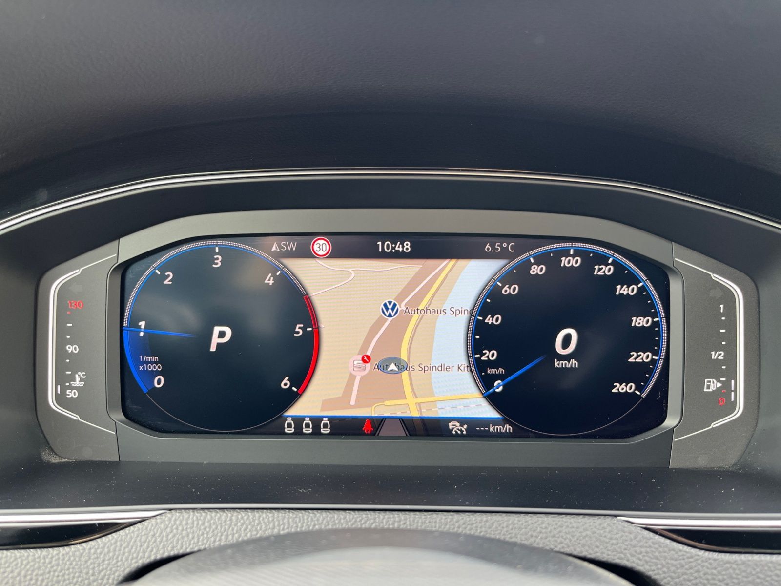Volkswagen Passat Variant - Bild 12