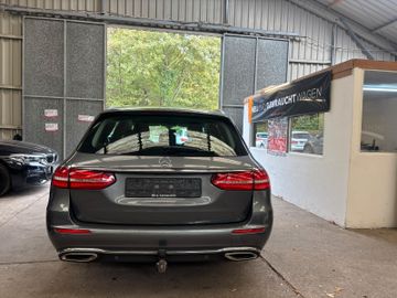 Mercedes E 200 - 6