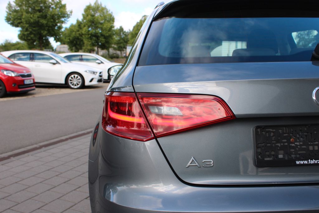 AUDI A3 Sportback ambition NAVI SHZ KLIMA ALU