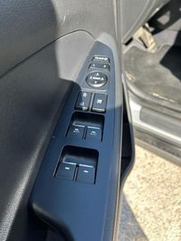 Hyundai TUCSON - 10