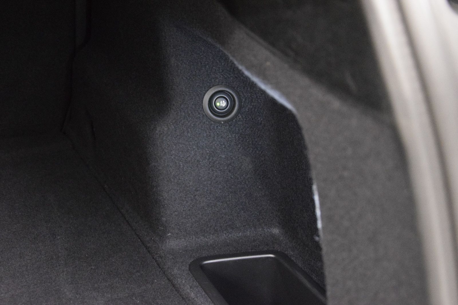 Fahrzeugabbildung BMW X2 20d xDrive M Sport 360° Pano HuD AHK h/k ACC