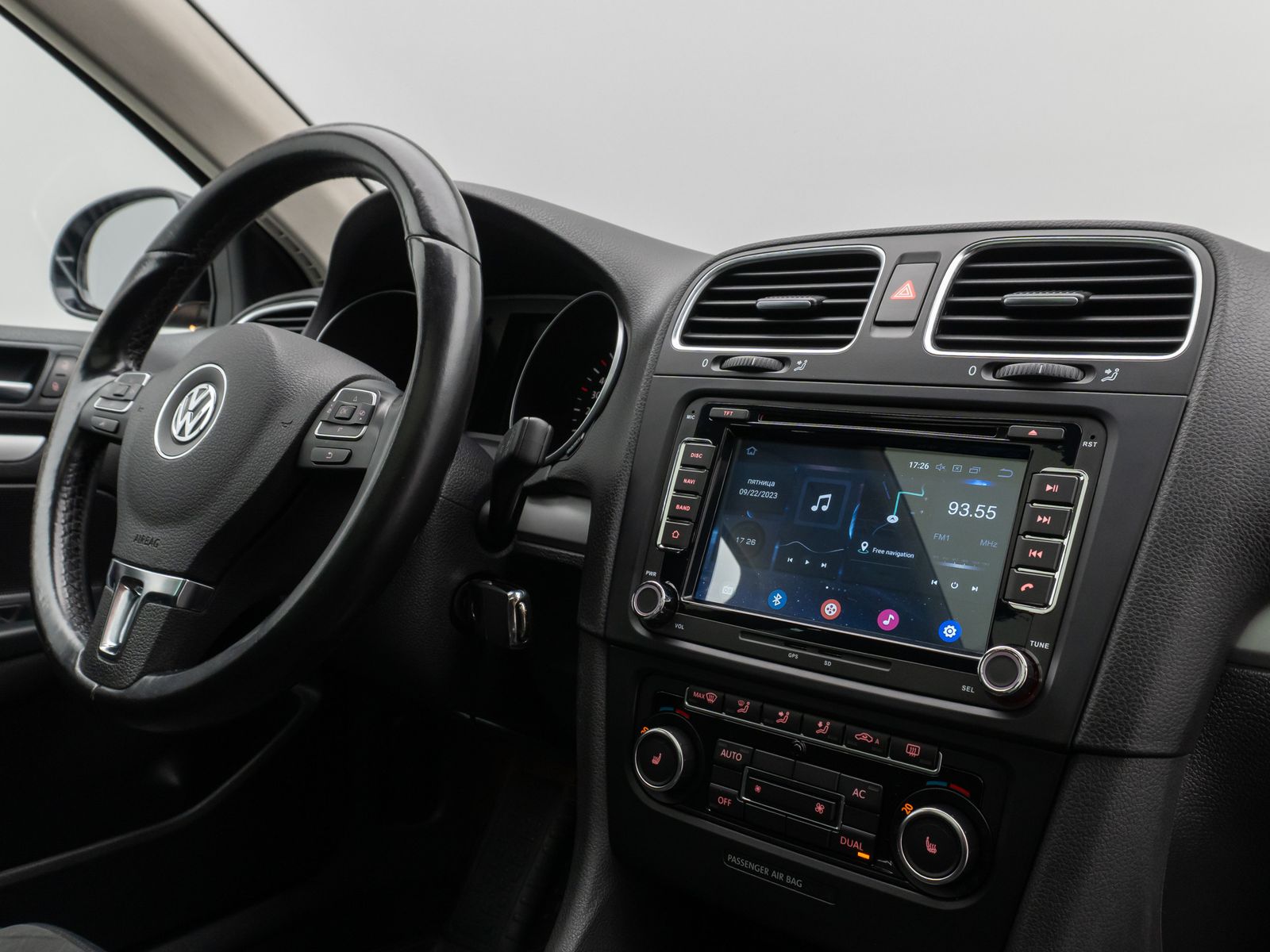 Fahrzeugabbildung Volkswagen Golf VI Variant Highline Kamera Panorama Bi-Xeno