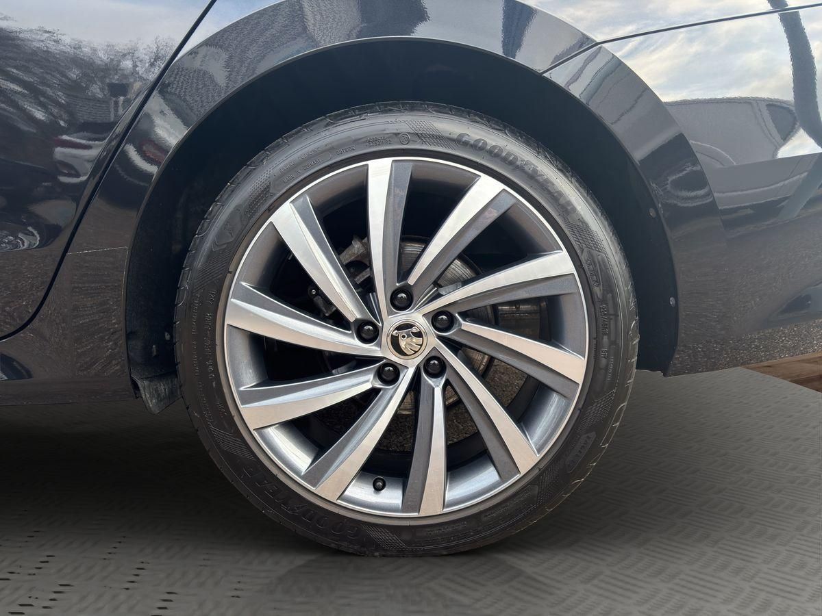 Octavia Style 1.5 TSI  e-TEC DSG RFK HUD ACC