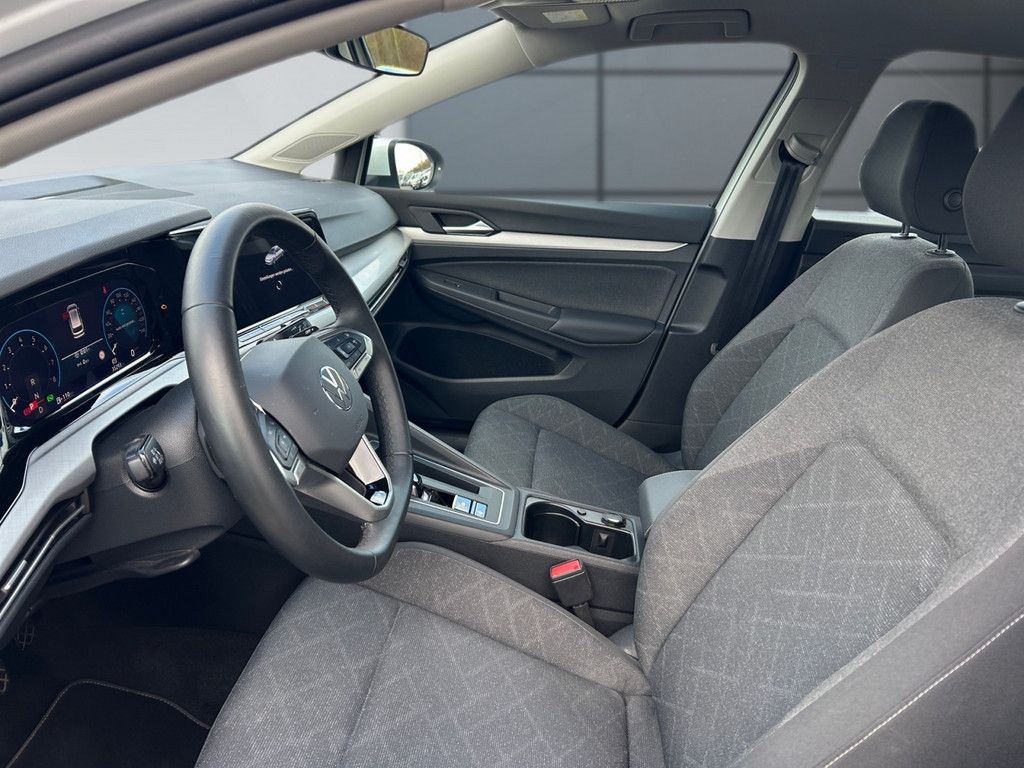Golf VIII Variant 1.5 eTSI Life *DSG*LED*NAVI*DA