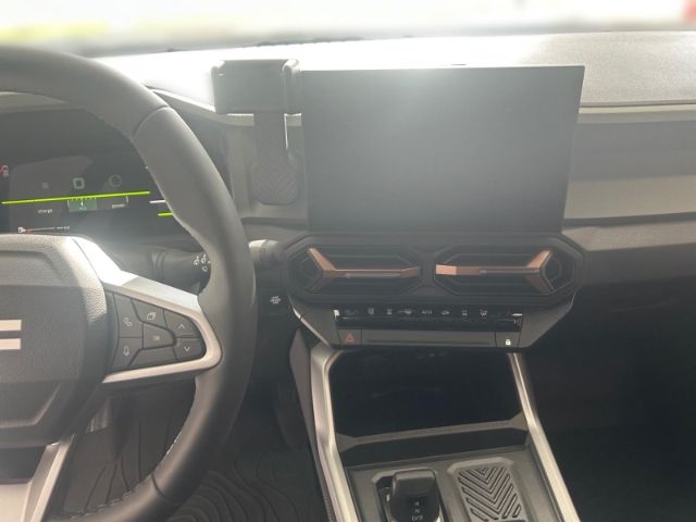 Fahrzeugabbildung Dacia Bigster EXTREME HYBRID 155 El. Panodach Navi Dig