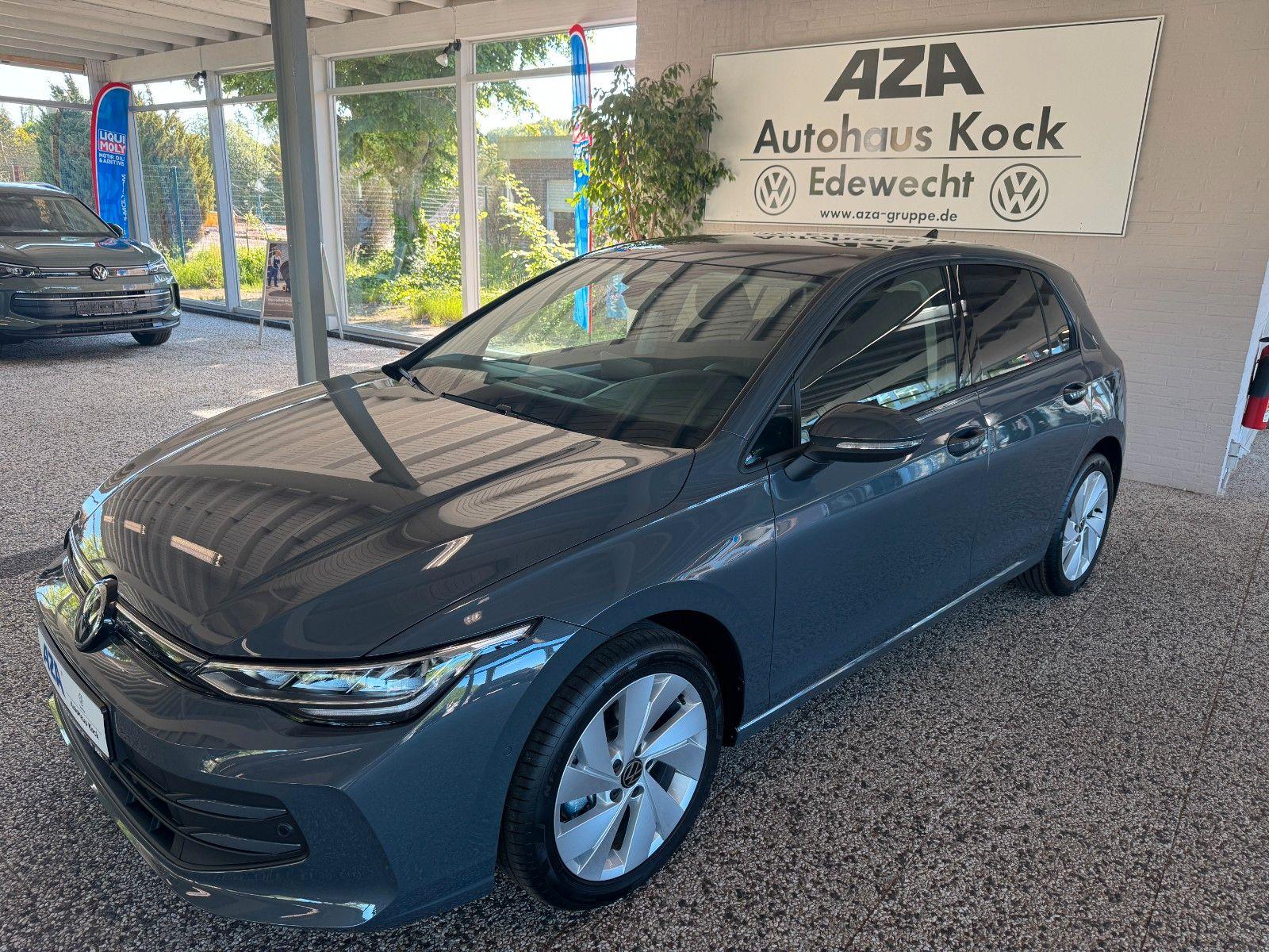Volkswagen Golf VIII 1.5 eTSI DSG Life KAM APP ACC