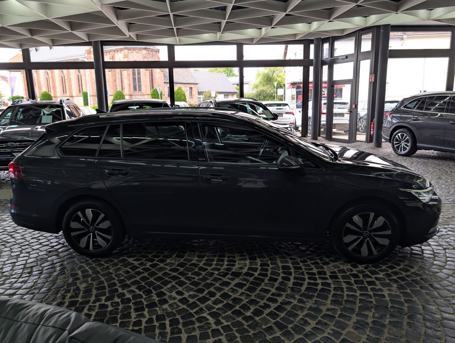 Fahrzeugabbildung Volkswagen Golf Move 1.5 TSI ACC LED SHZ VIRT AMBI APP BHL
