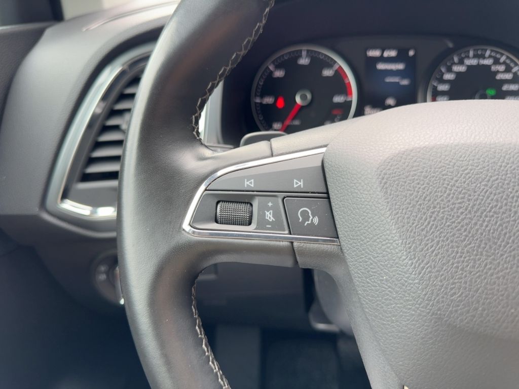 Fahrzeugabbildung SEAT Ateca DIESEL AUTOMATIK RÜCKFAHRK.