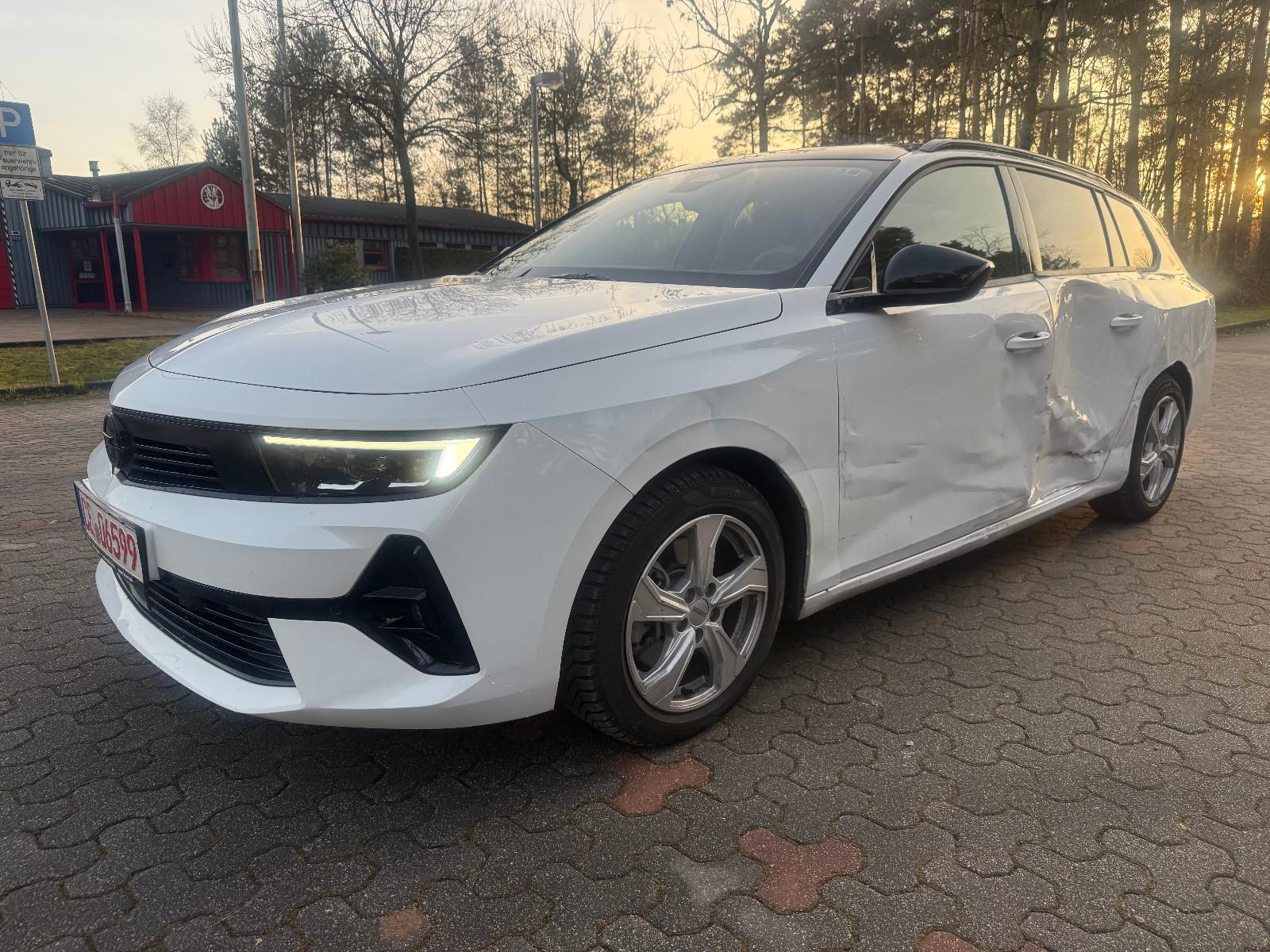 Opel Astra L ST GS Voll + ORG GS Aluräder AHK