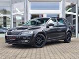 Skoda Octavia Combi Joy ACC SHZ AHK Navi PDC 8 Fach