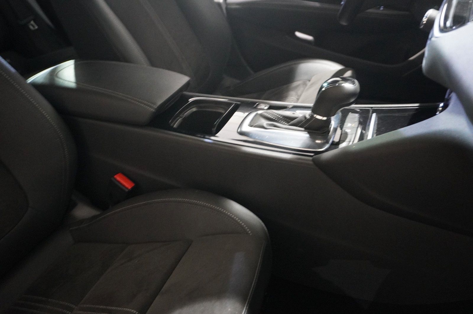 Fahrzeugabbildung Opel Insignia B GS 2.0D ELEGANCE NAVI/OPC/KAMERA/HUD