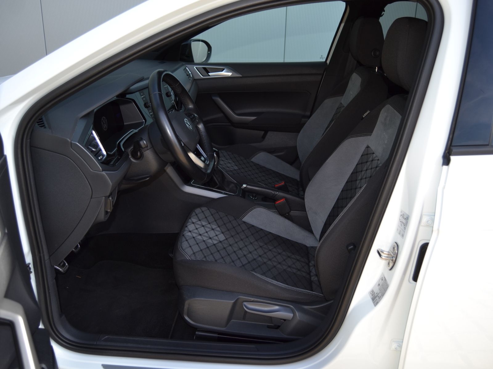 Taigo 1.0 TSI 110 PS R-Line BLACK-STYLE/MATRIX-L