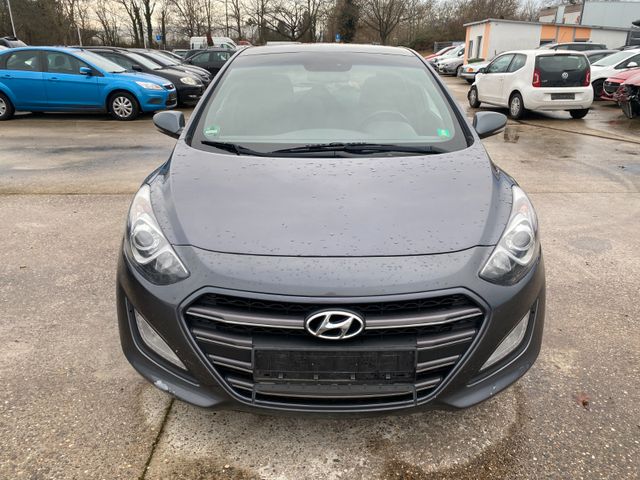 Hyundai i30 blue Passion