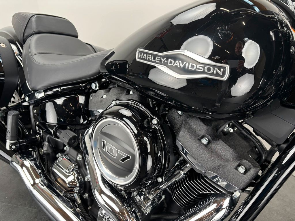 Fahrzeugabbildung Harley-Davidson SPORT GLIDE *NEUWERTIG *5HD